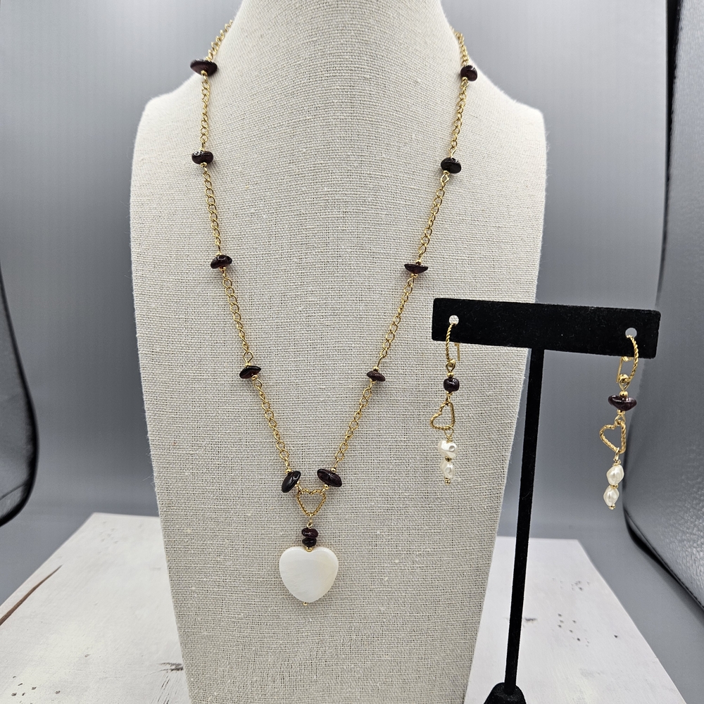 Garnet & Mother Of Pearl Heart Pendant Necklace and Earring Set